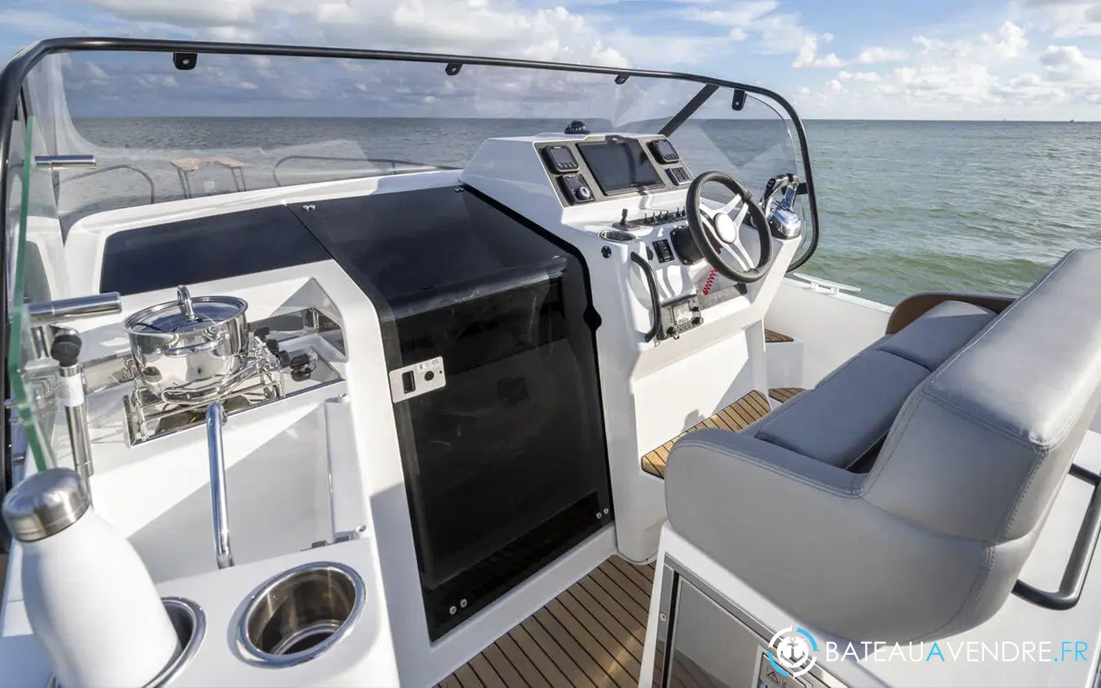slider 4 Beneteau Flyer 9 Sundeck