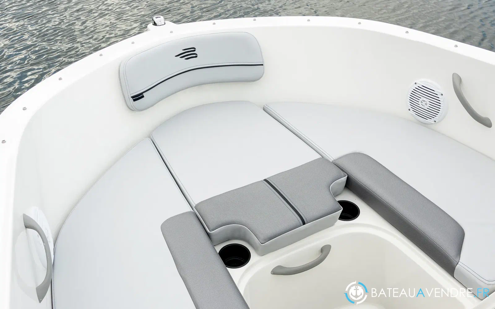 slider 5 Bayliner VR4 BOWRIDER OB