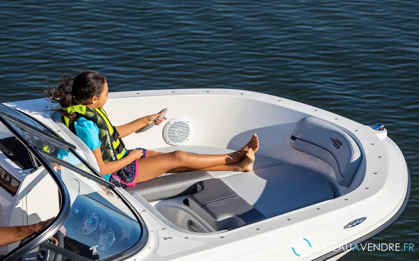 slider 1 Bayliner VR4 BOWRIDER OB