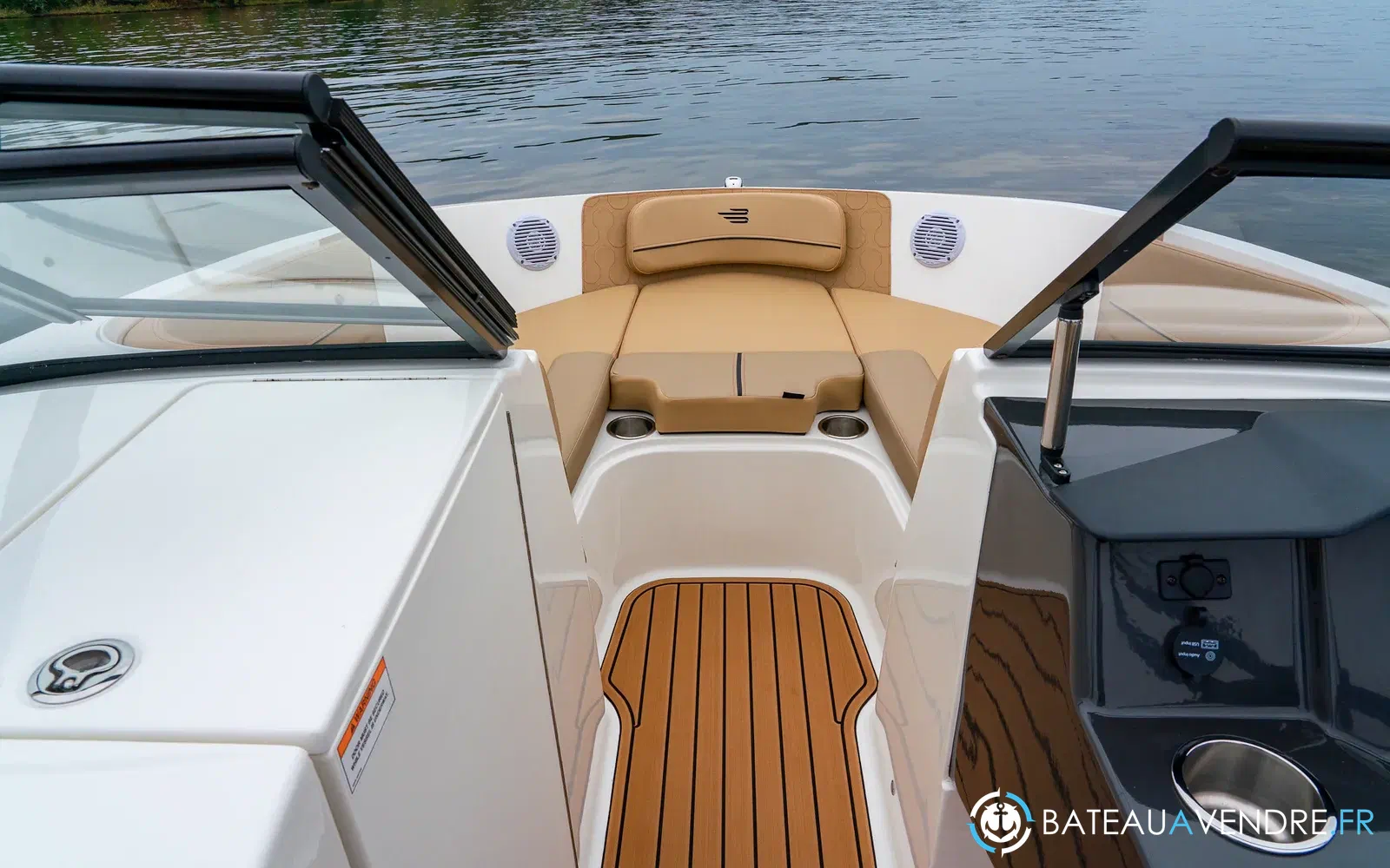 slider 5 Bayliner VR6 BOWRIDER OB