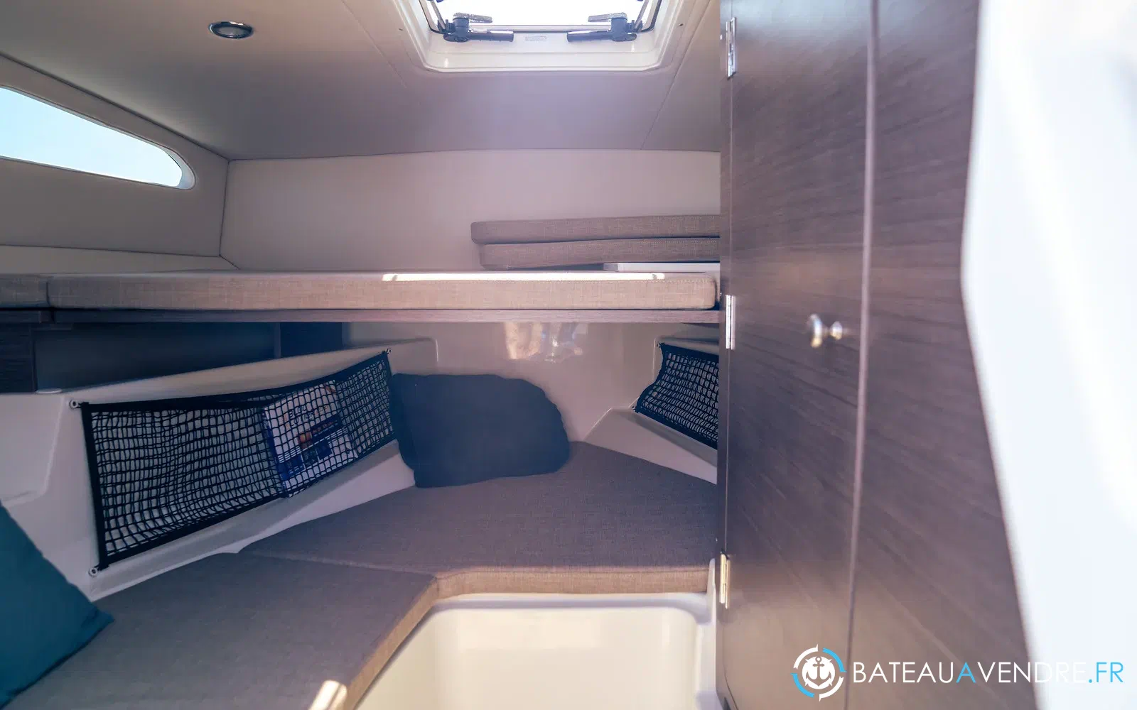 slider 6 Bayliner VR6 Cuddy