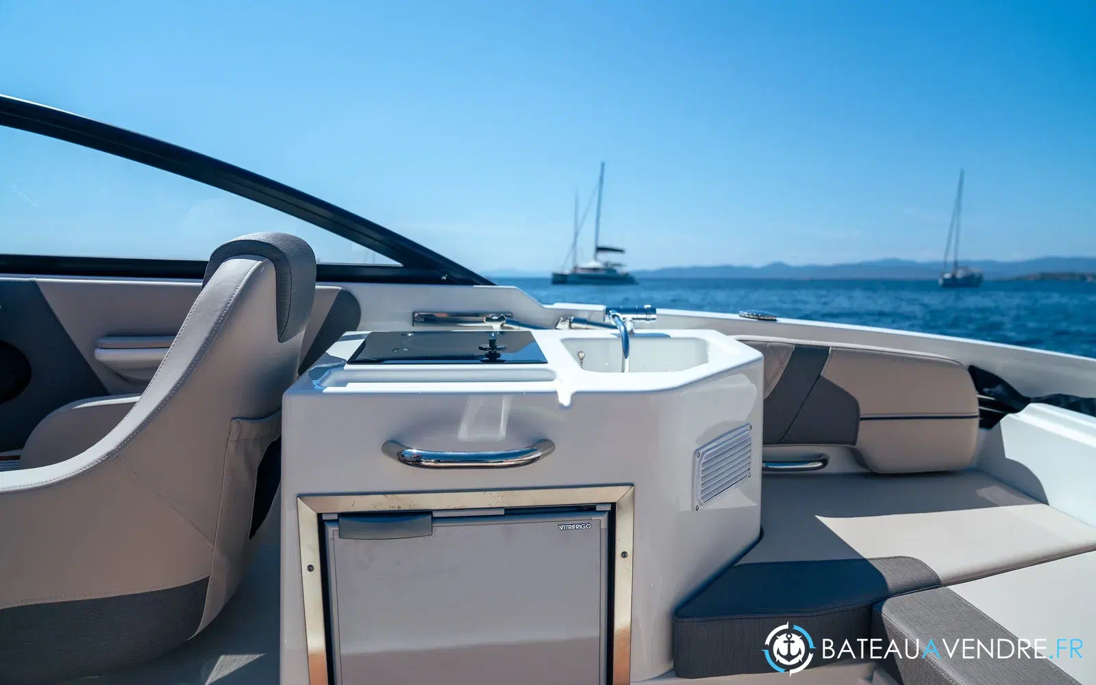 slider 8 Bayliner VR6 Cuddy