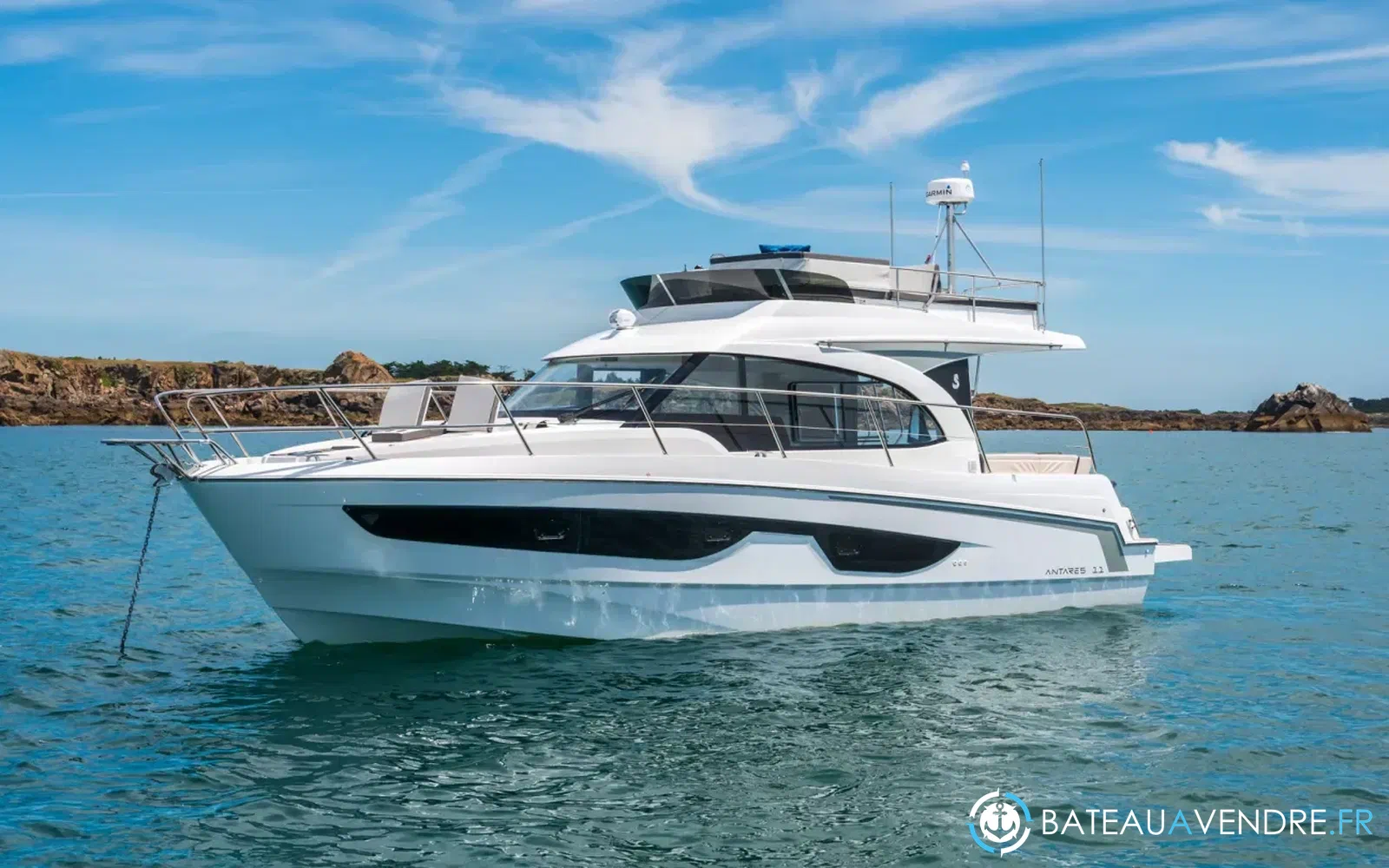 slider 0 Beneteau Antares 11 Fly