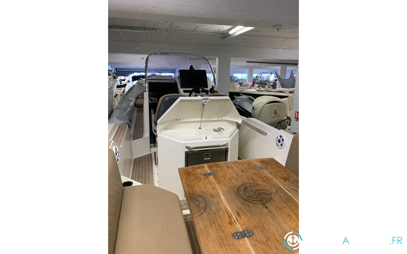 slider 4 Capelli Tempest 1000 Open