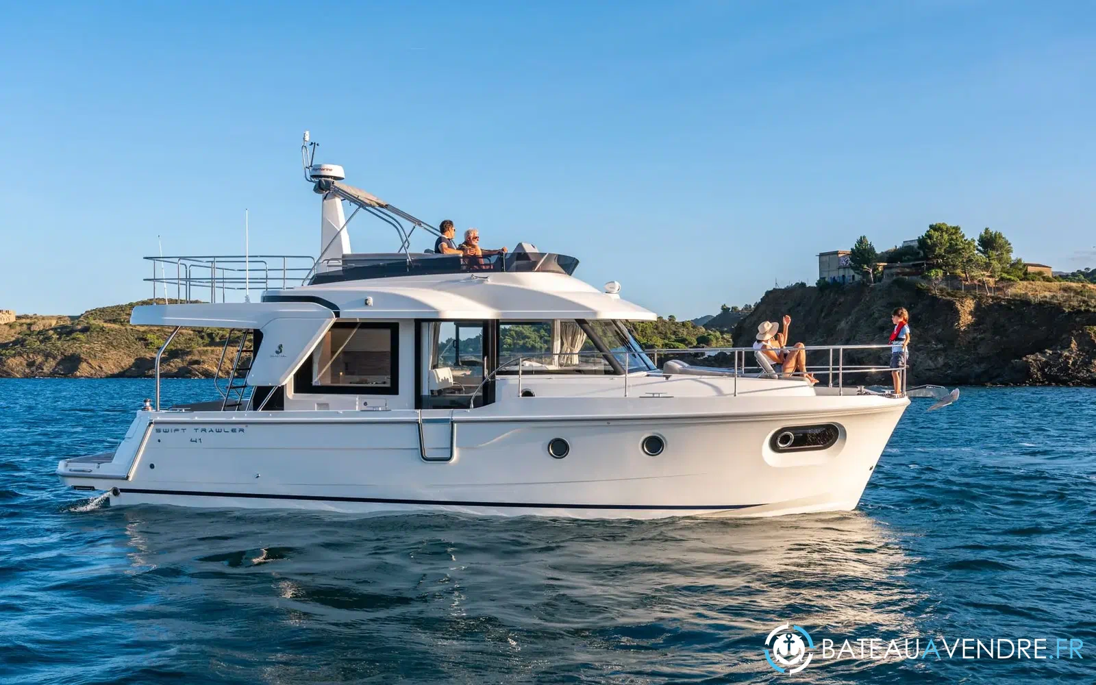 slider 0 Beneteau Swift Trawler 41 Fly