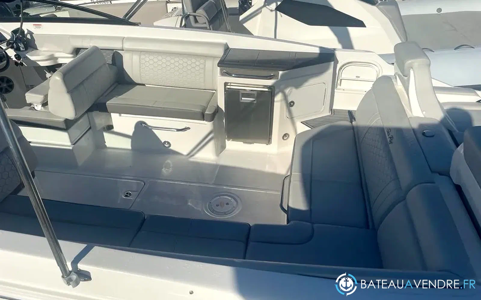 slider 4 Sea Ray SDX 290 HORS BORD USA