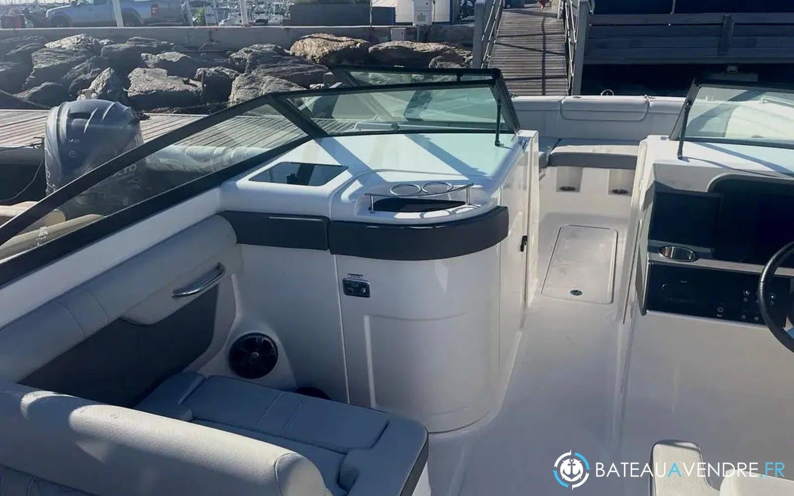 slider 6 Sea Ray SDX 290 HORS BORD USA