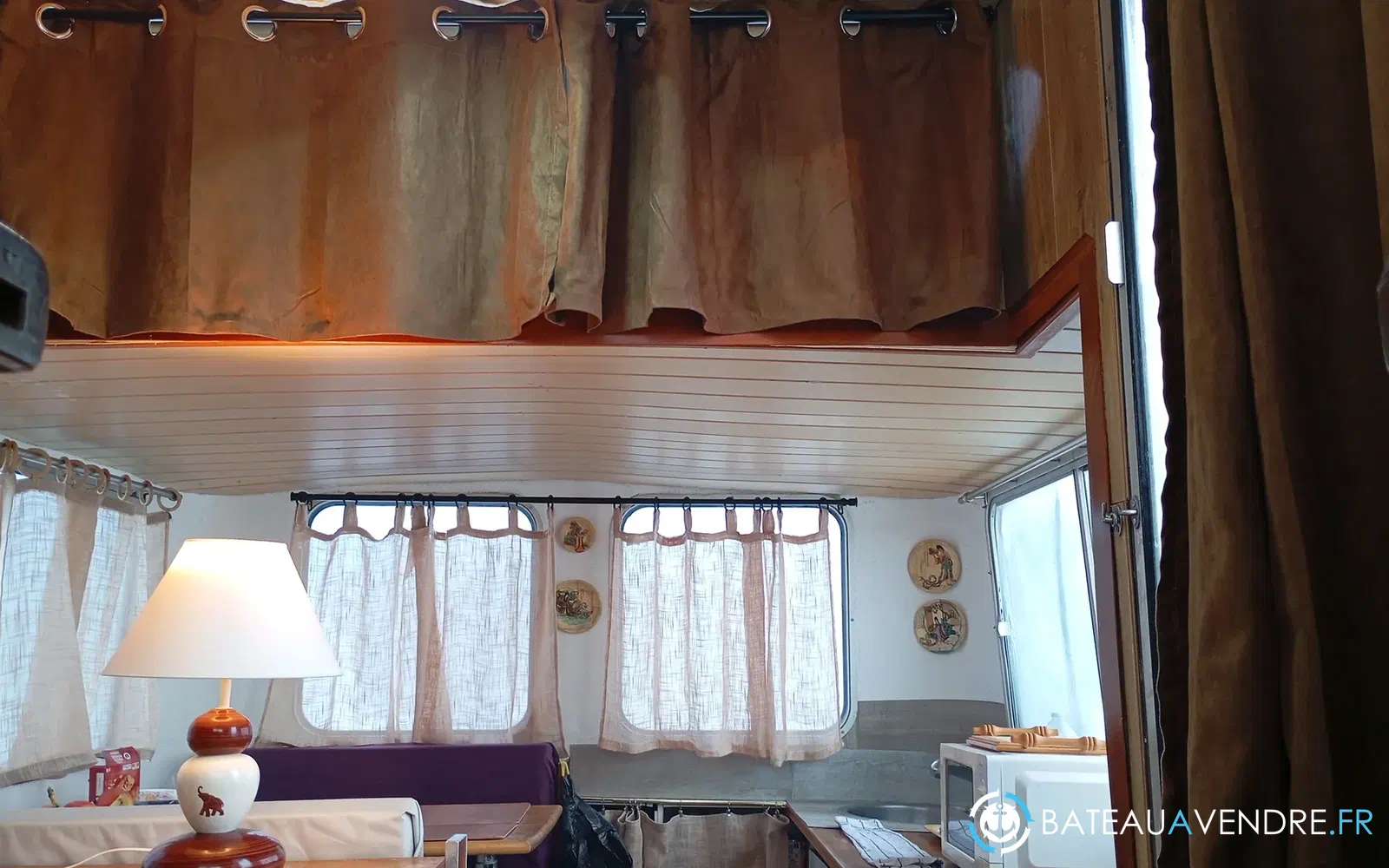 slider 5 Locaboat 1107