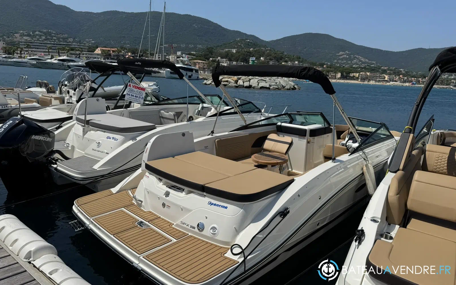 slider 3 Sea Ray 230 SPX