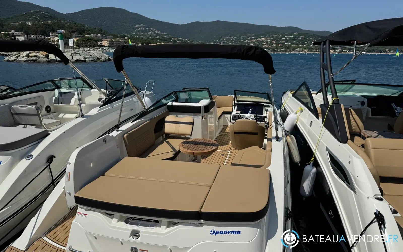 slider 4 Sea Ray 230 SPX