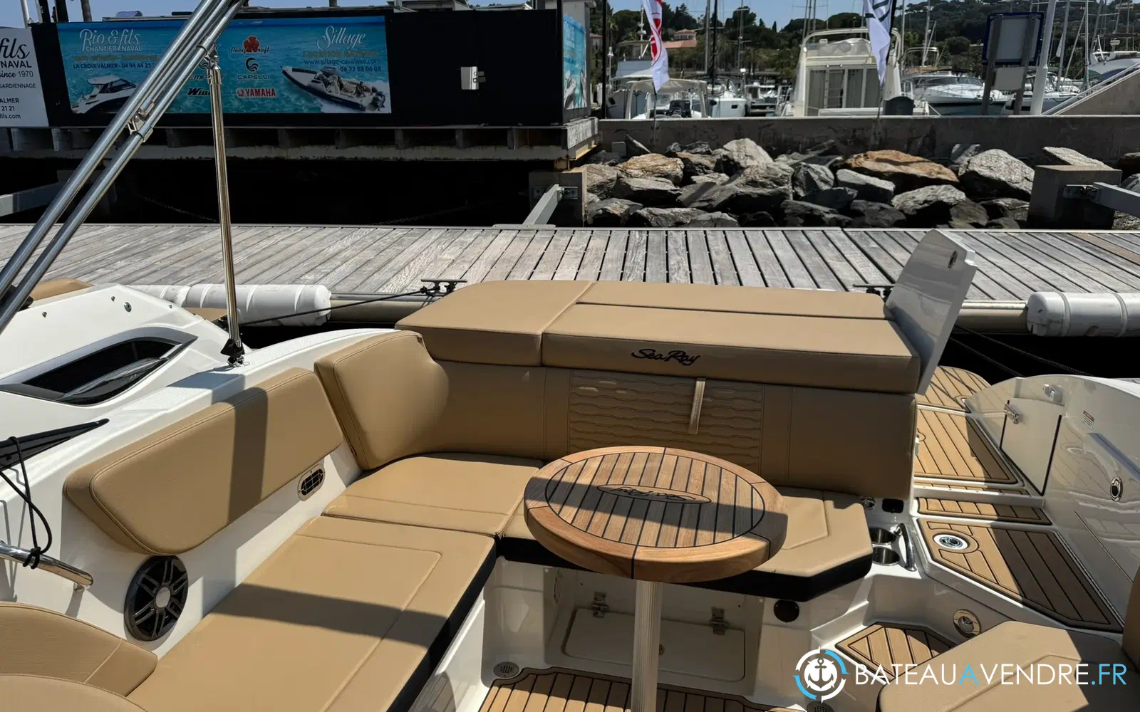 slider 7 Sea Ray 230 SPX