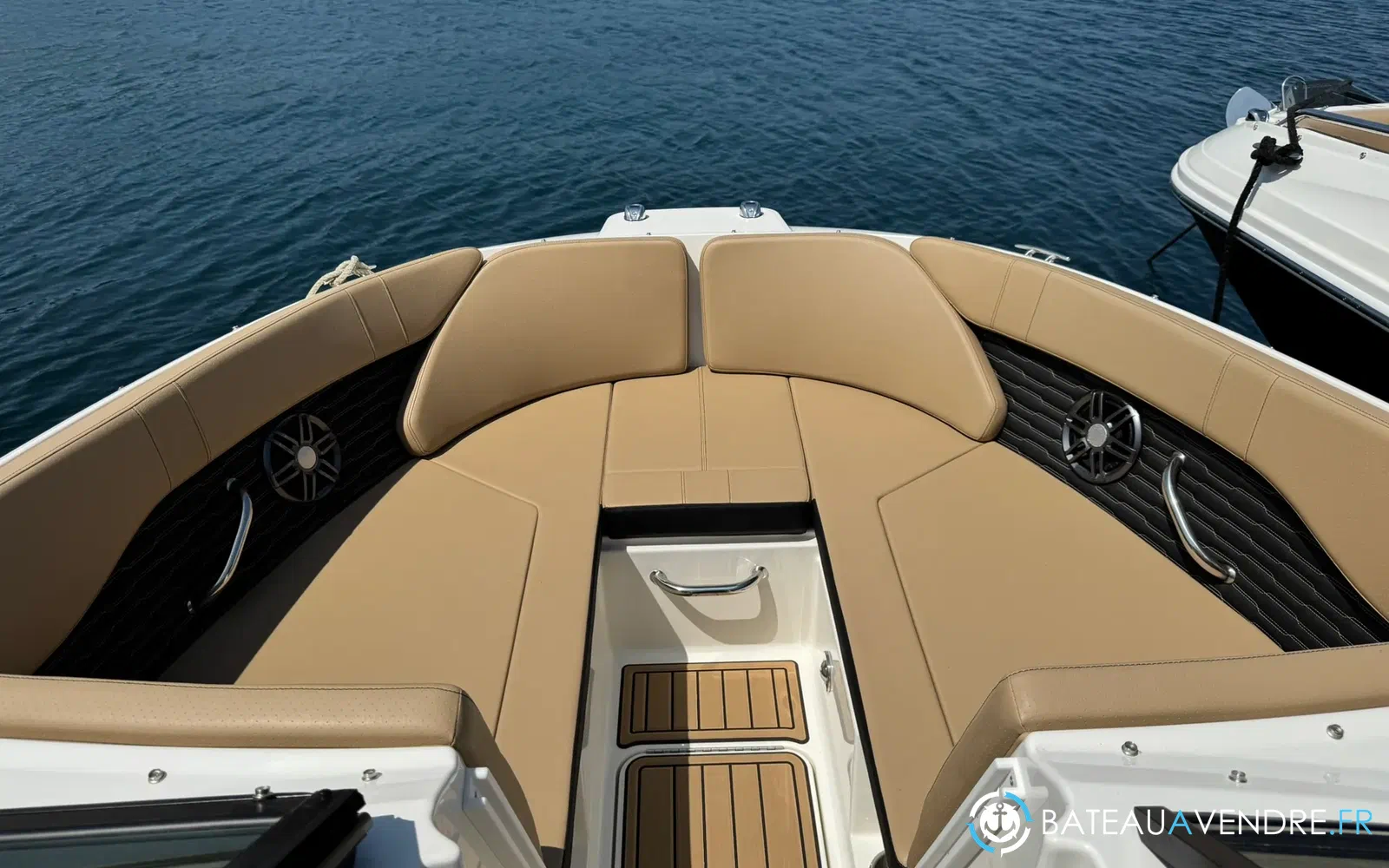 slider 8 Sea Ray 230 SPX