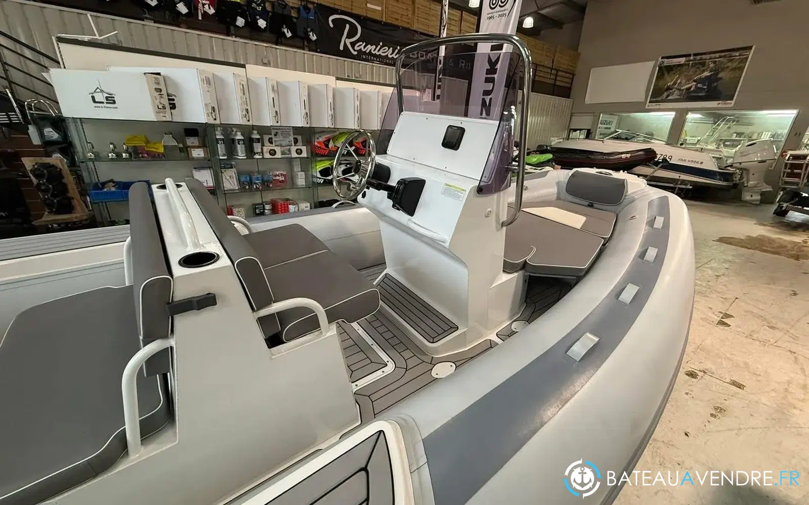 slider 10 Gala Boats V650