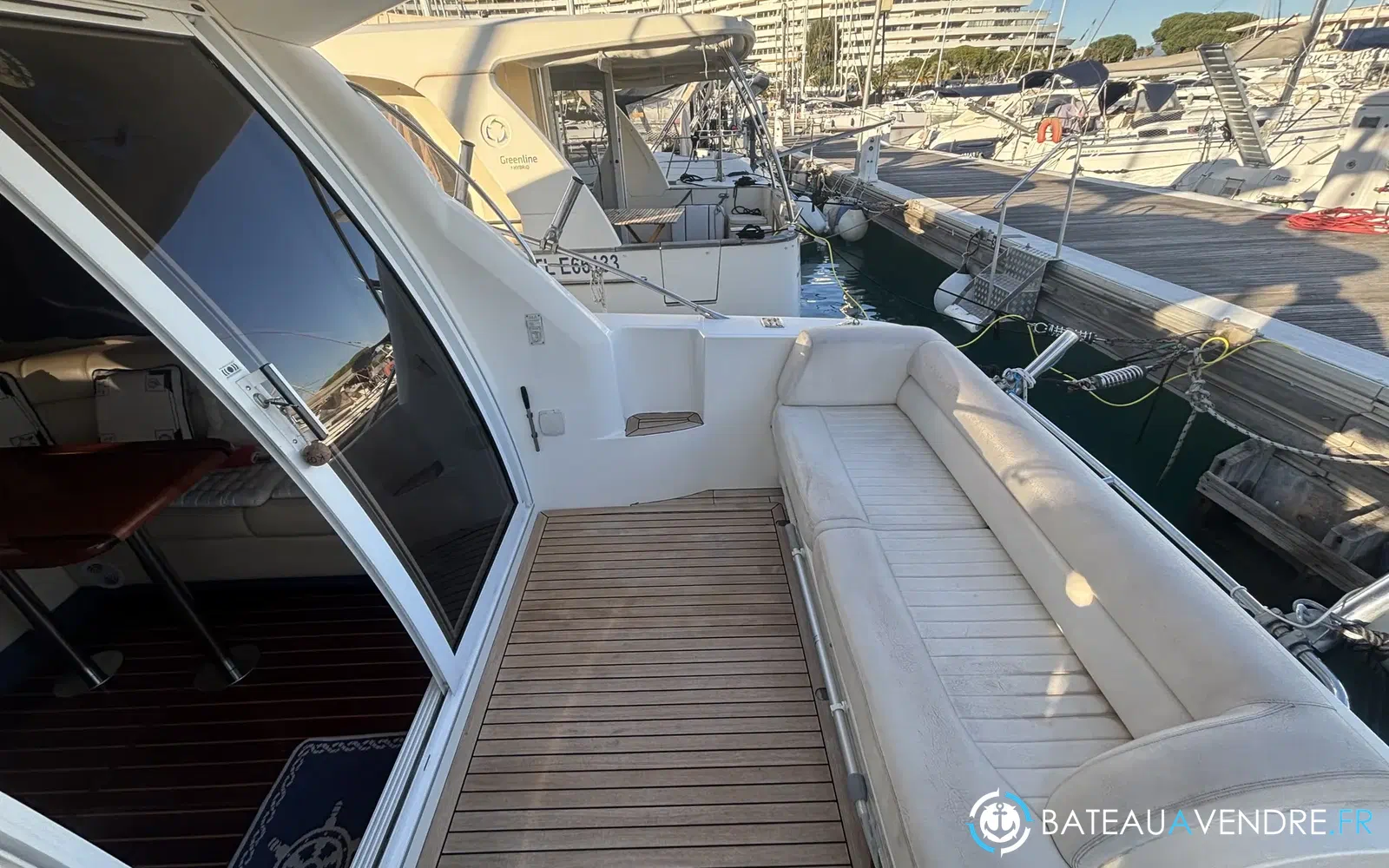 slider 11 Sealine F 34
