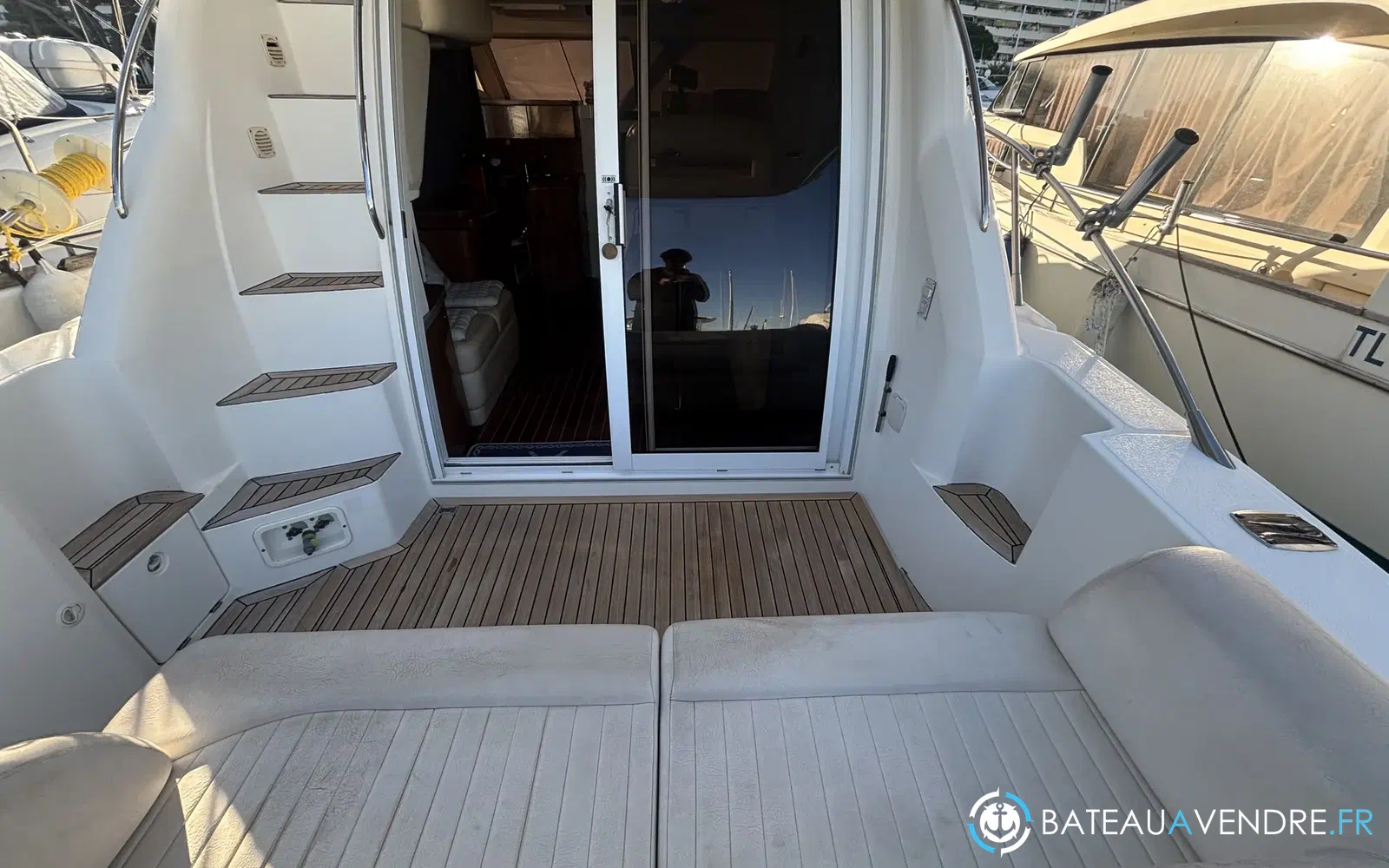 slider 12 Sealine F 34