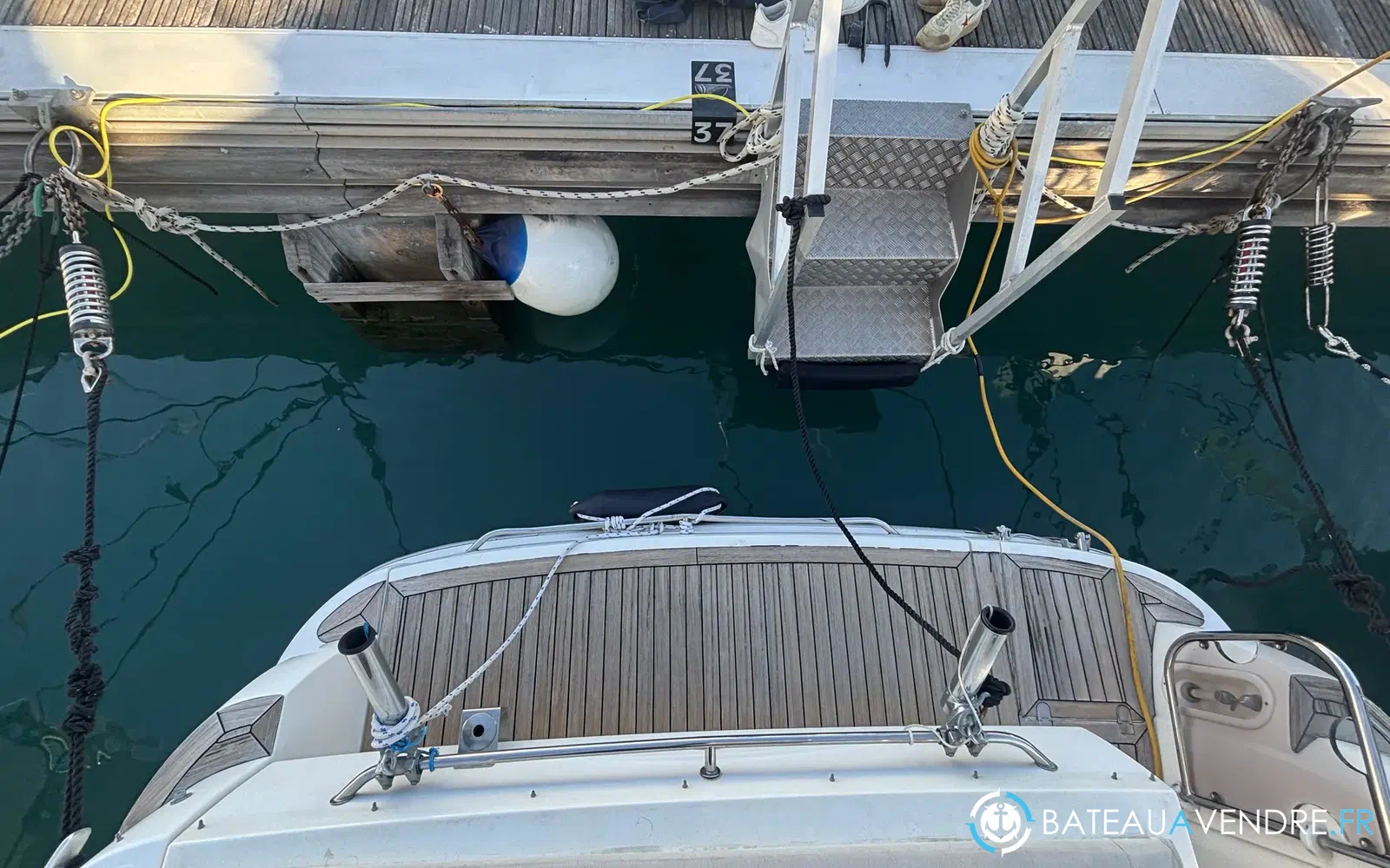 slider 15 Sealine F 34