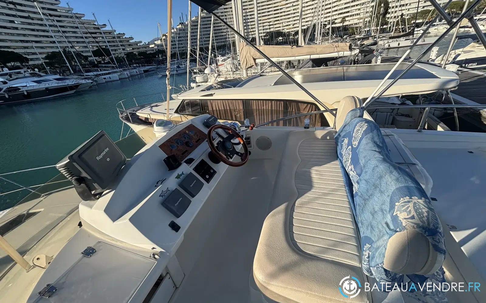 slider 20 Sealine F 34