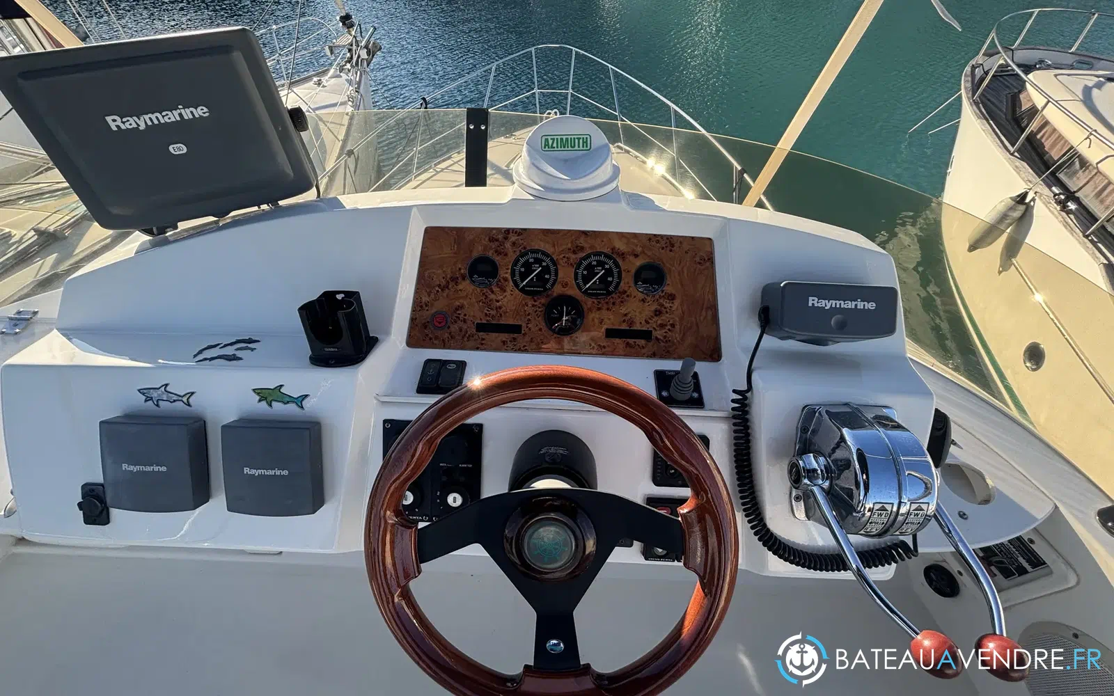 slider 22 Sealine F 34