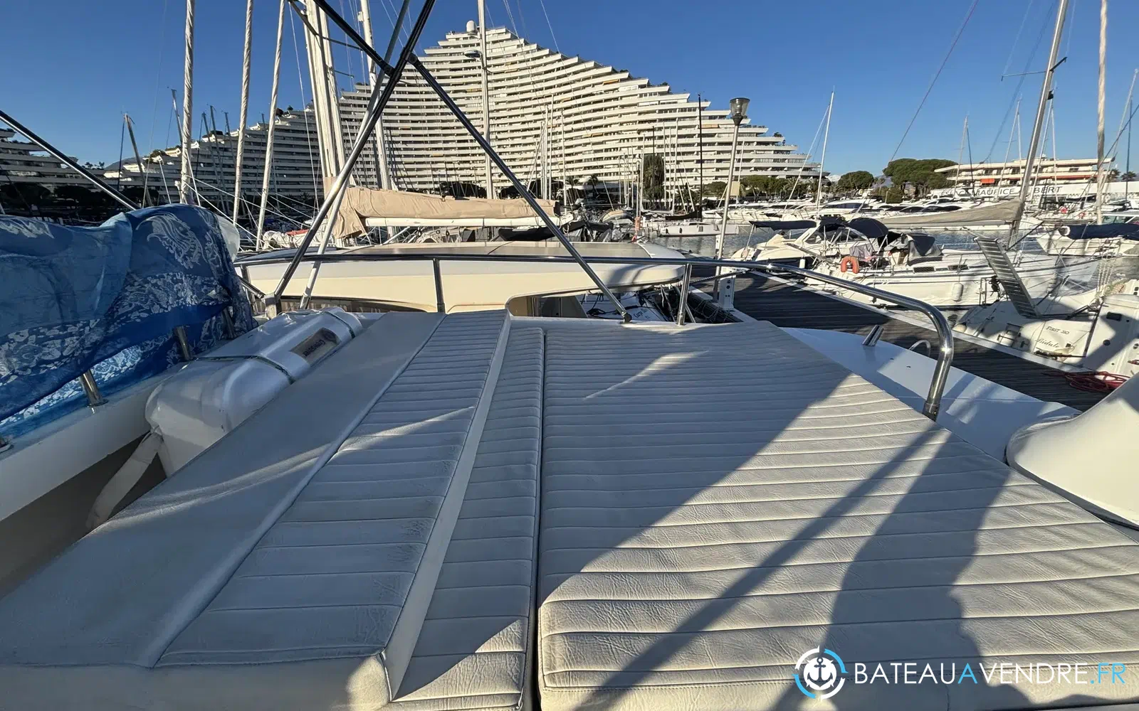 slider 26 Sealine F 34