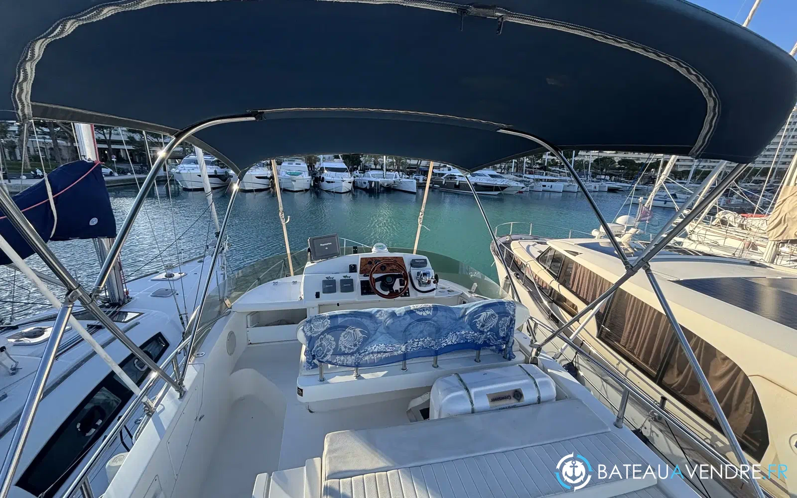 slider 28 Sealine F 34