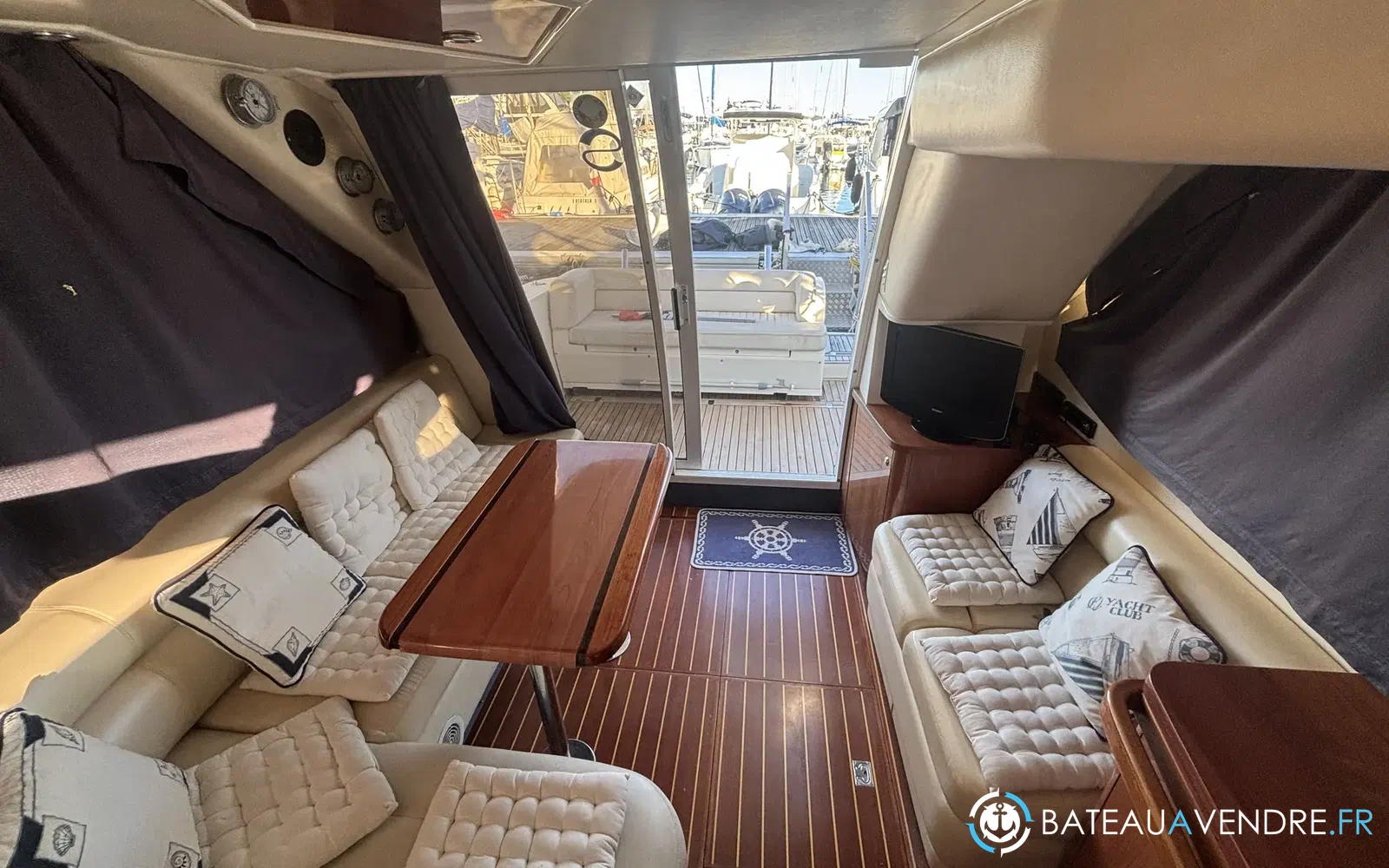 slider 29 Sealine F 34