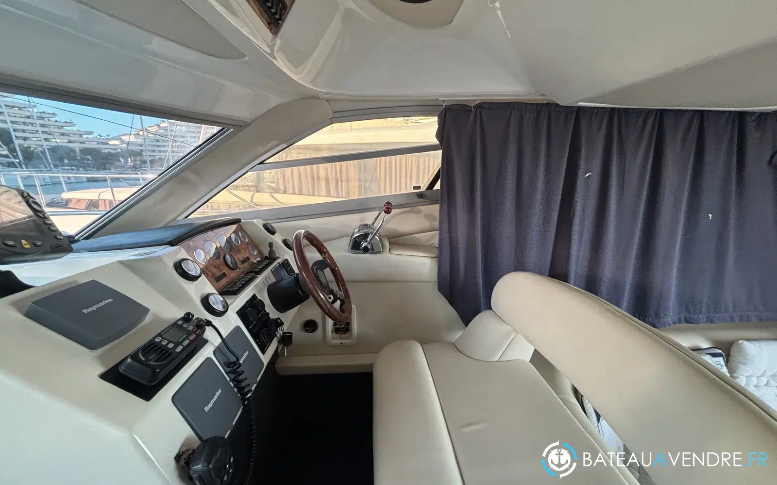 slider 34 Sealine F 34