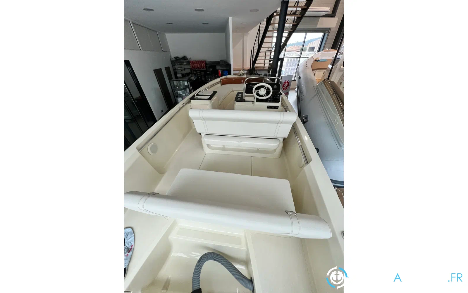 slider 3 Invictus SX 200