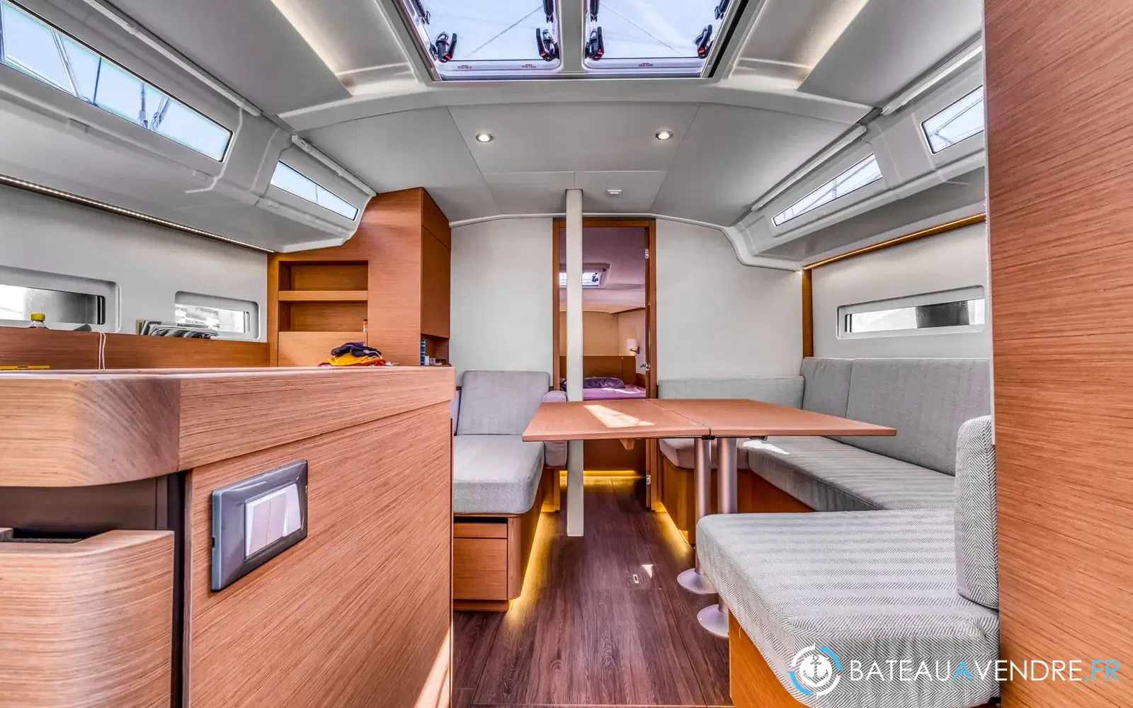 slider 19 Jeanneau Sun Odyssey 410