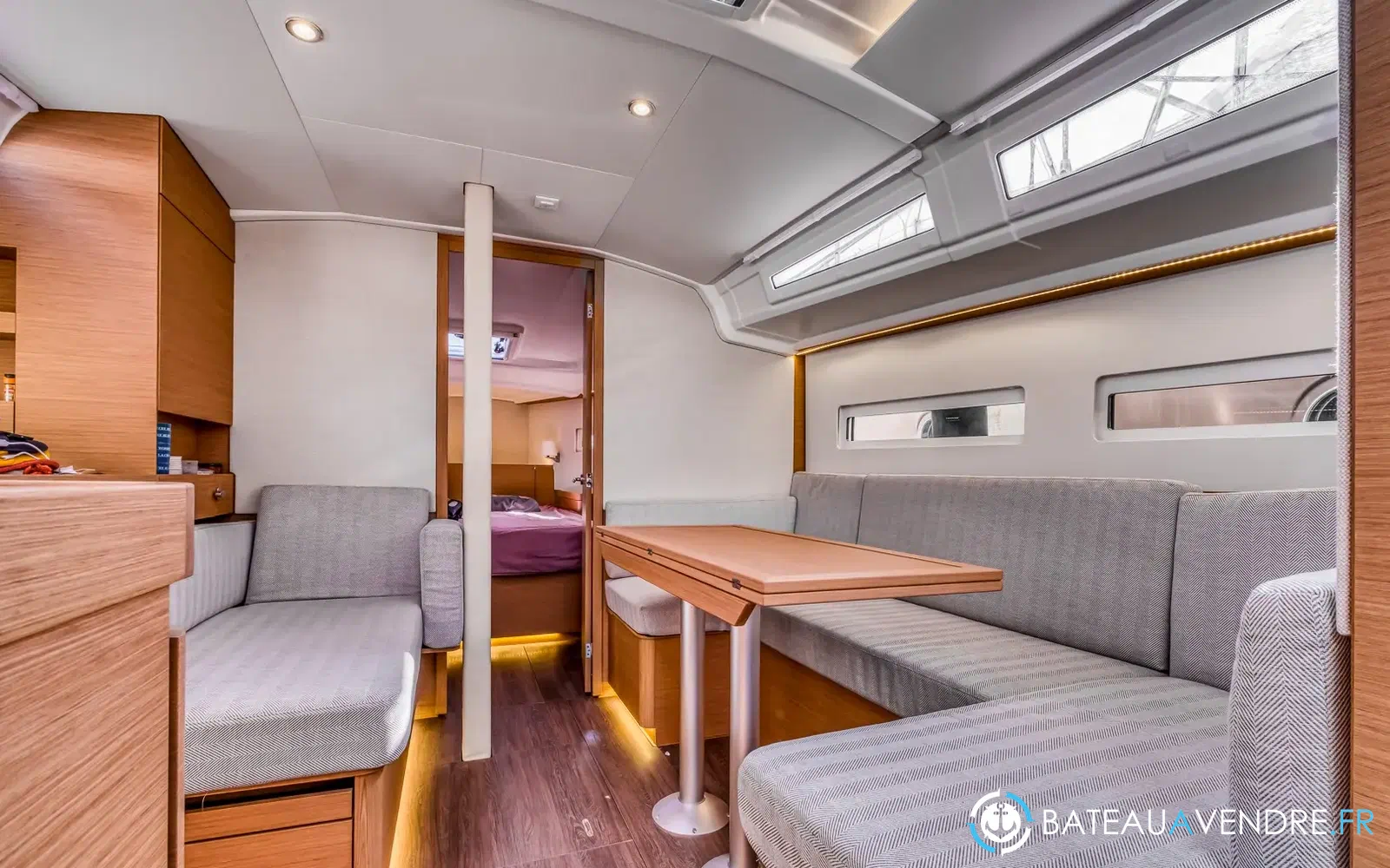 slider 20 Jeanneau Sun Odyssey 410