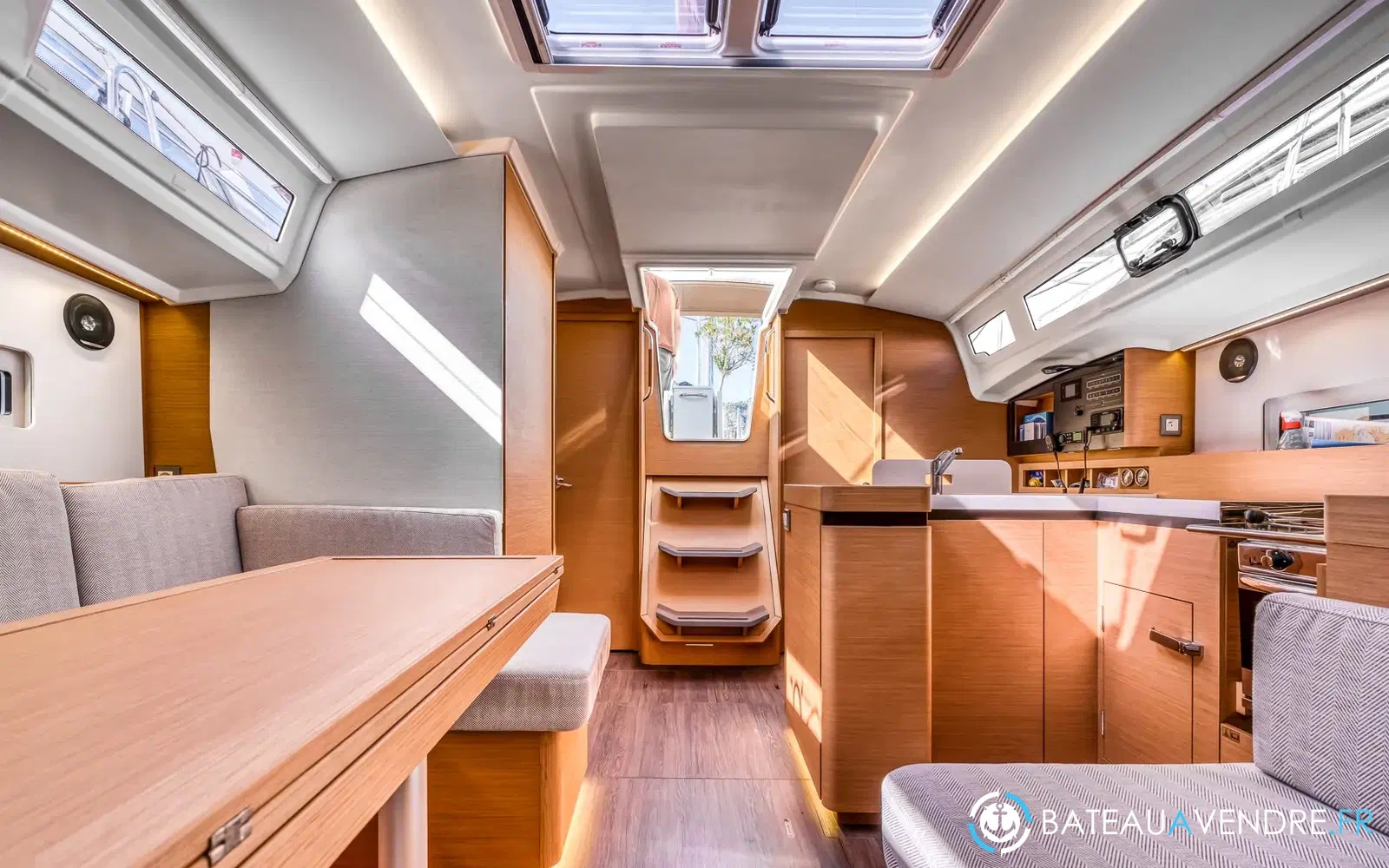 slider 21 Jeanneau Sun Odyssey 410