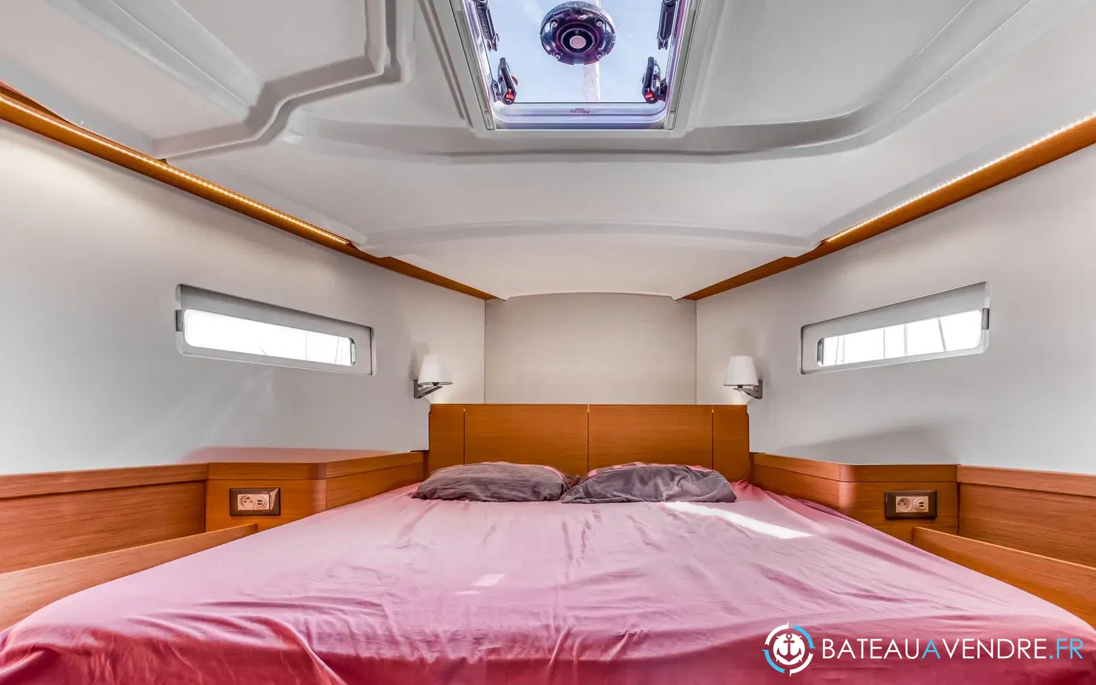 slider 22 Jeanneau Sun Odyssey 410