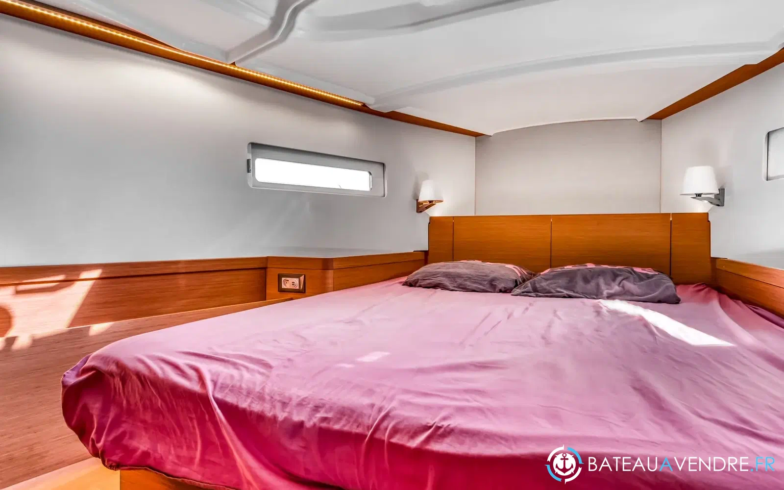 slider 24 Jeanneau Sun Odyssey 410