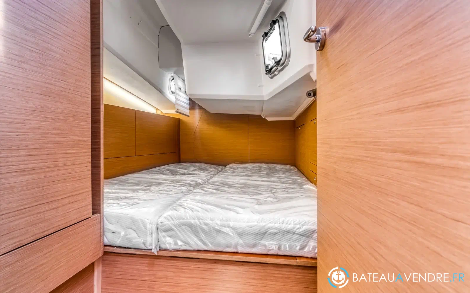 slider 26 Jeanneau Sun Odyssey 410