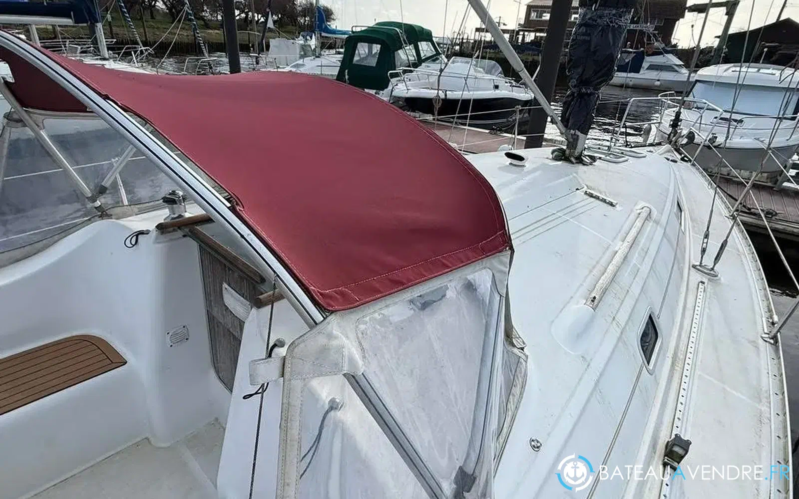 slider 9 Beneteau Oceanis 331 Clipper
