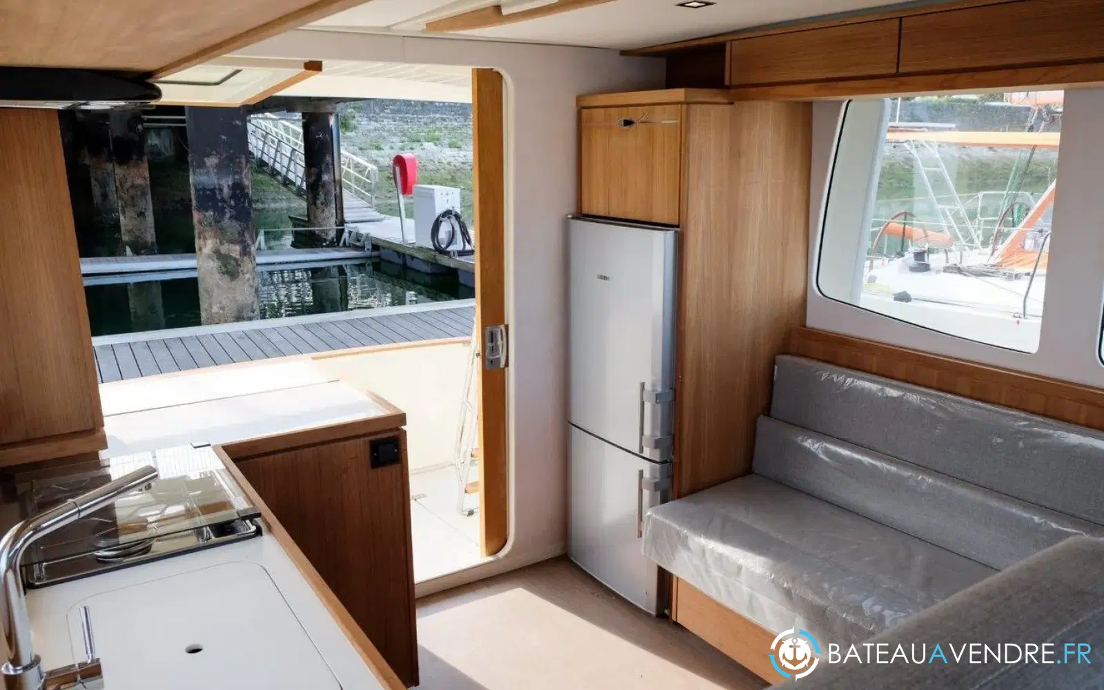slider 6 Rhea Trawler 34