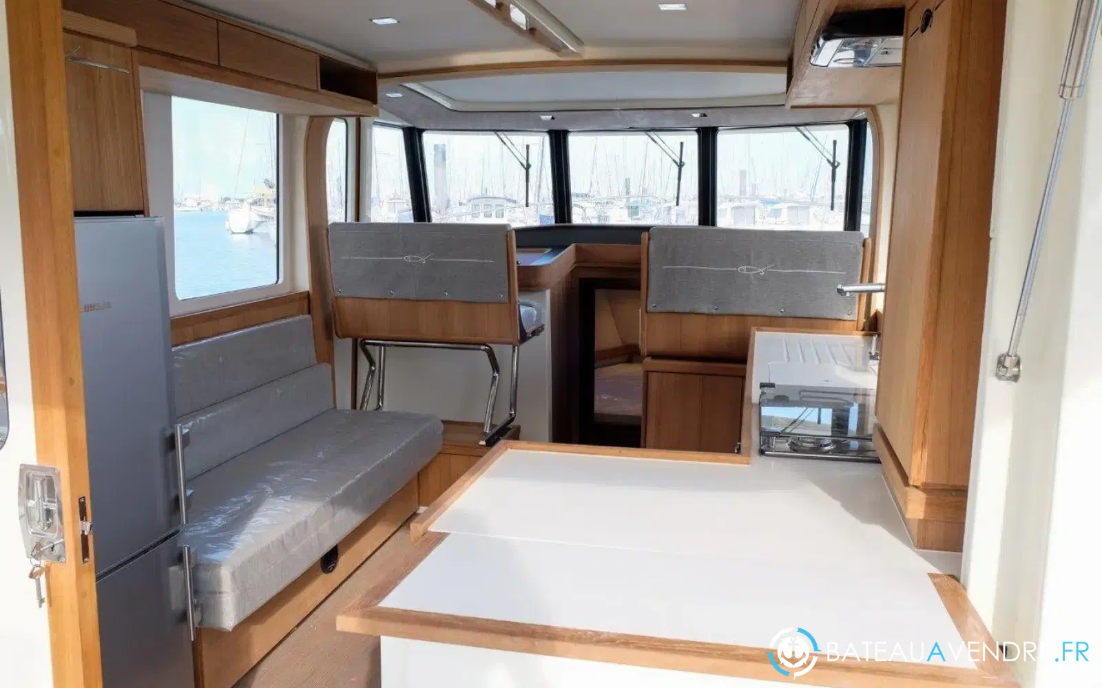 slider 7 Rhea Trawler 34