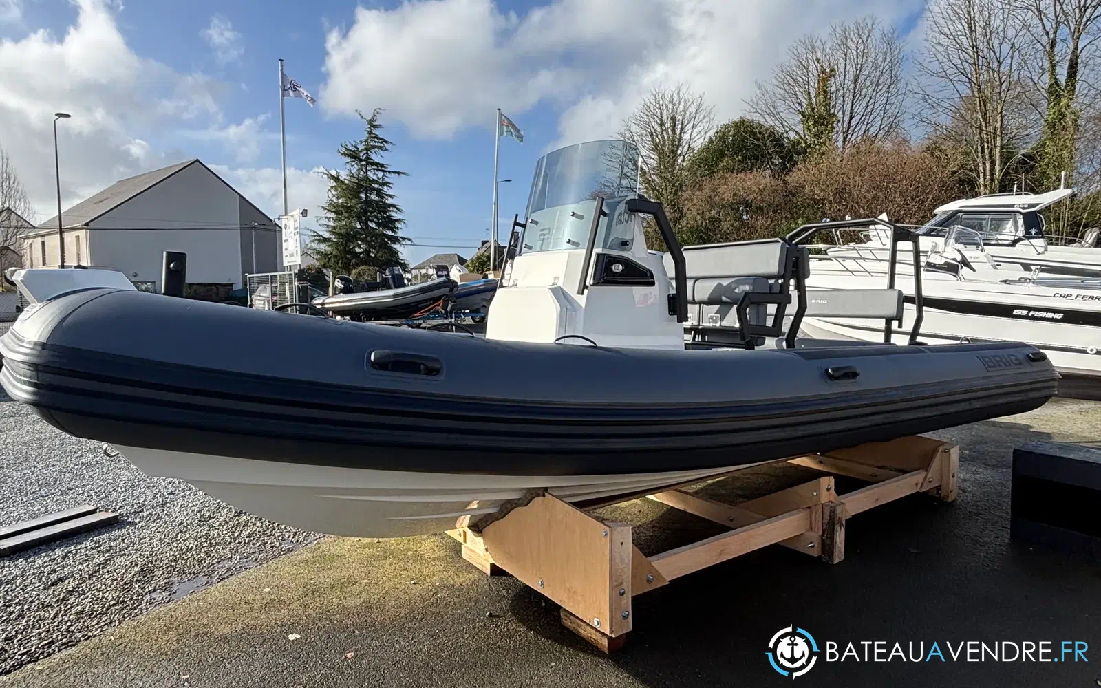 slider 4 Brig Navigator 20