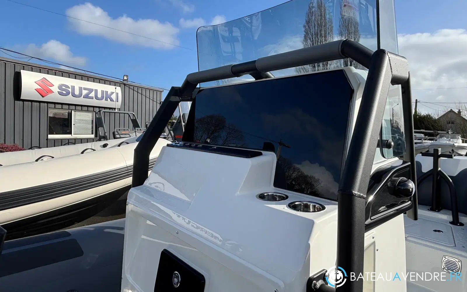 slider 9 Brig Navigator 20