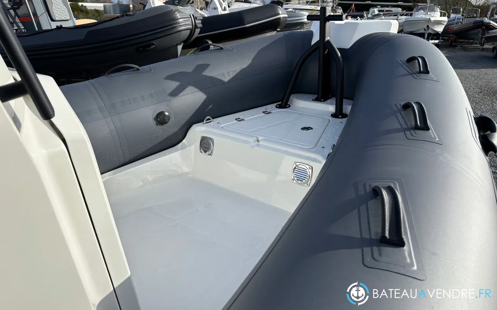 slider 10 Brig Navigator 20