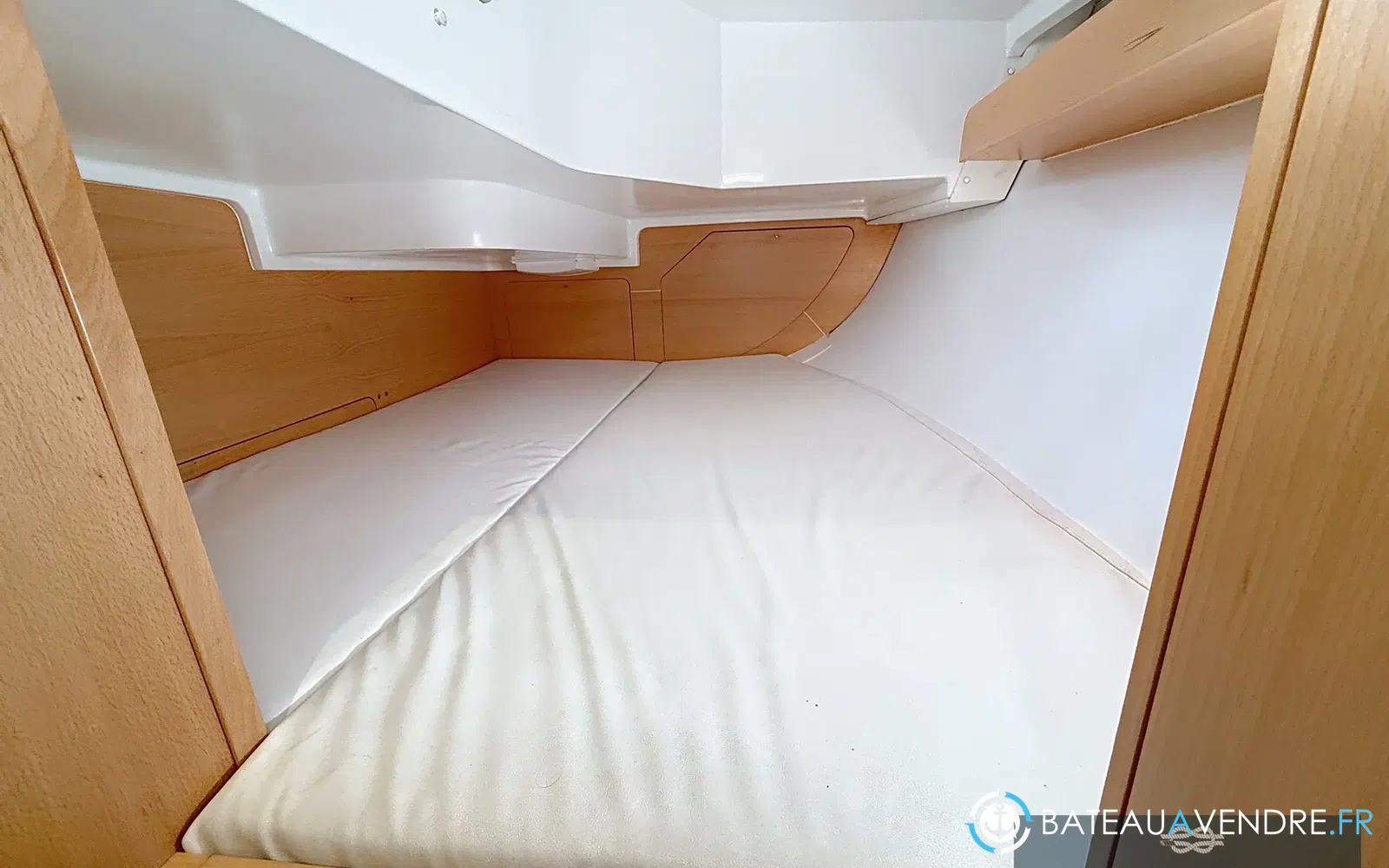 slider 14 Jeanneau Sun Odyssey 319