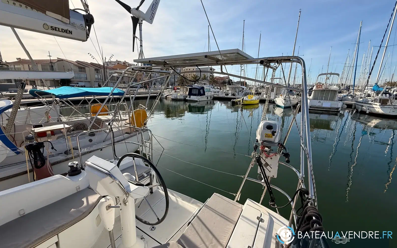 slider 18 Jeanneau Sun Odyssey 319