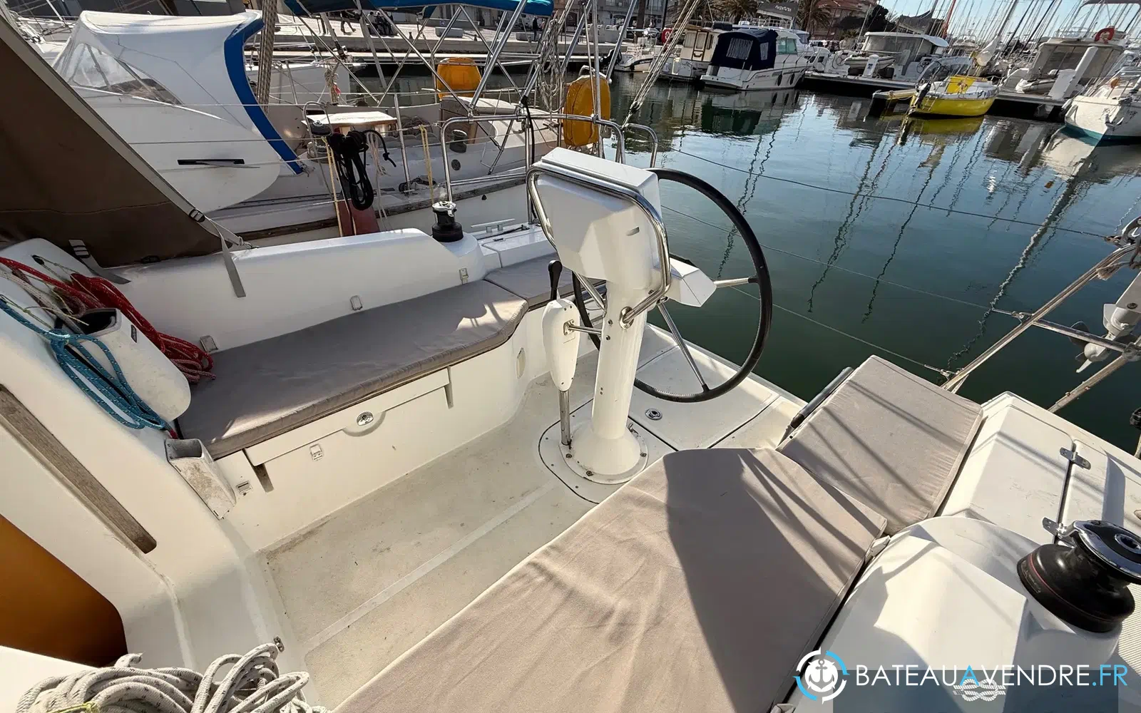 slider 20 Jeanneau Sun Odyssey 319