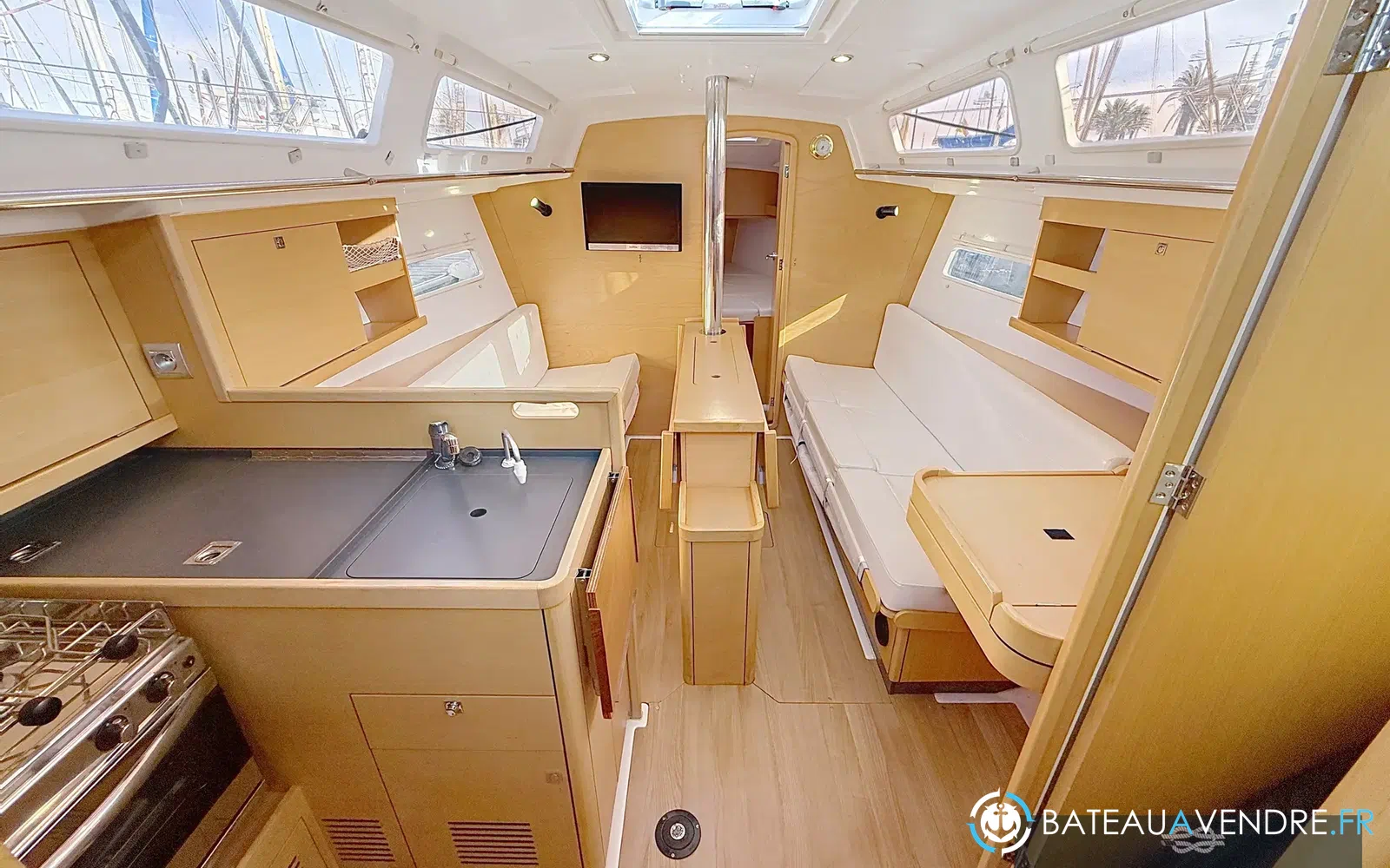 slider 2 Jeanneau Sun Odyssey 319