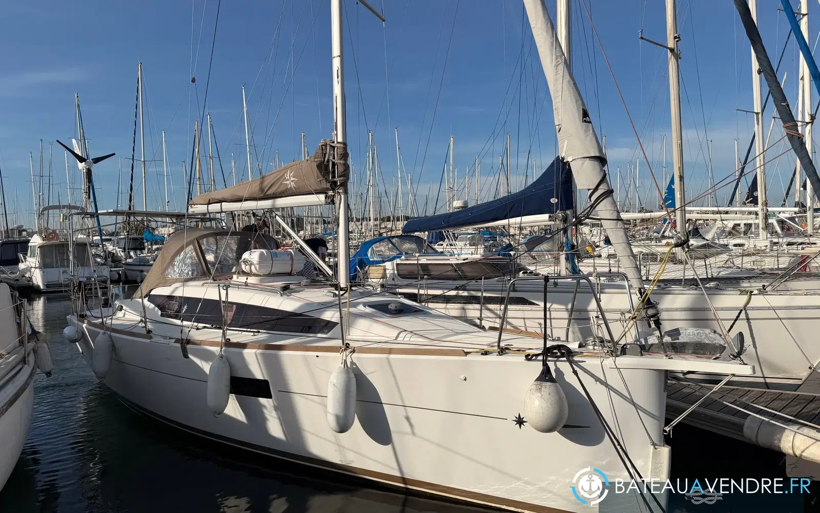 slider 30 Jeanneau Sun Odyssey 319