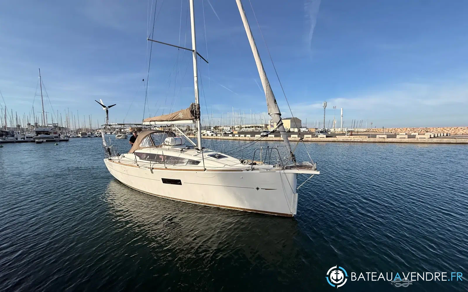 slider 32 Jeanneau Sun Odyssey 319