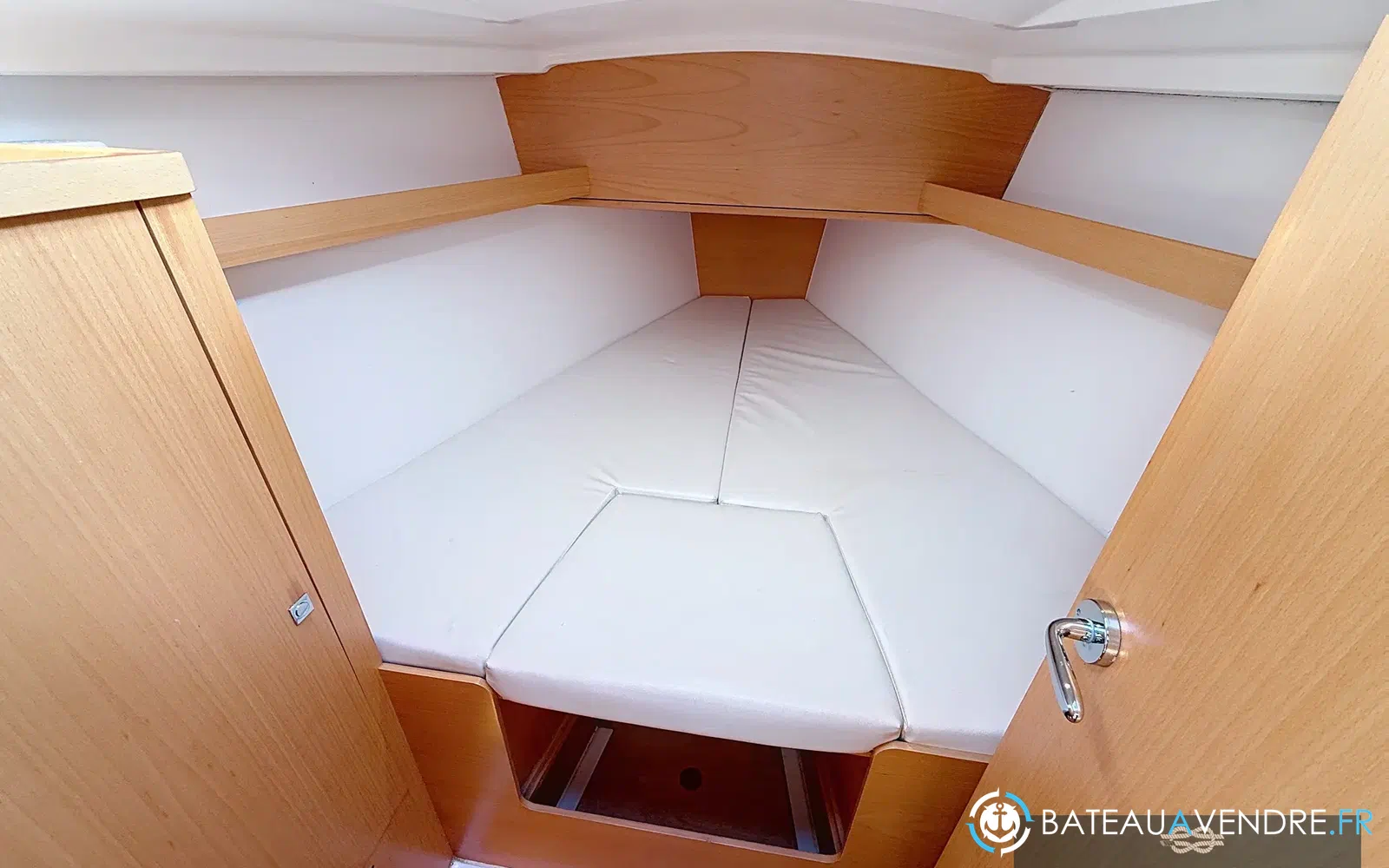 slider 6 Jeanneau Sun Odyssey 319