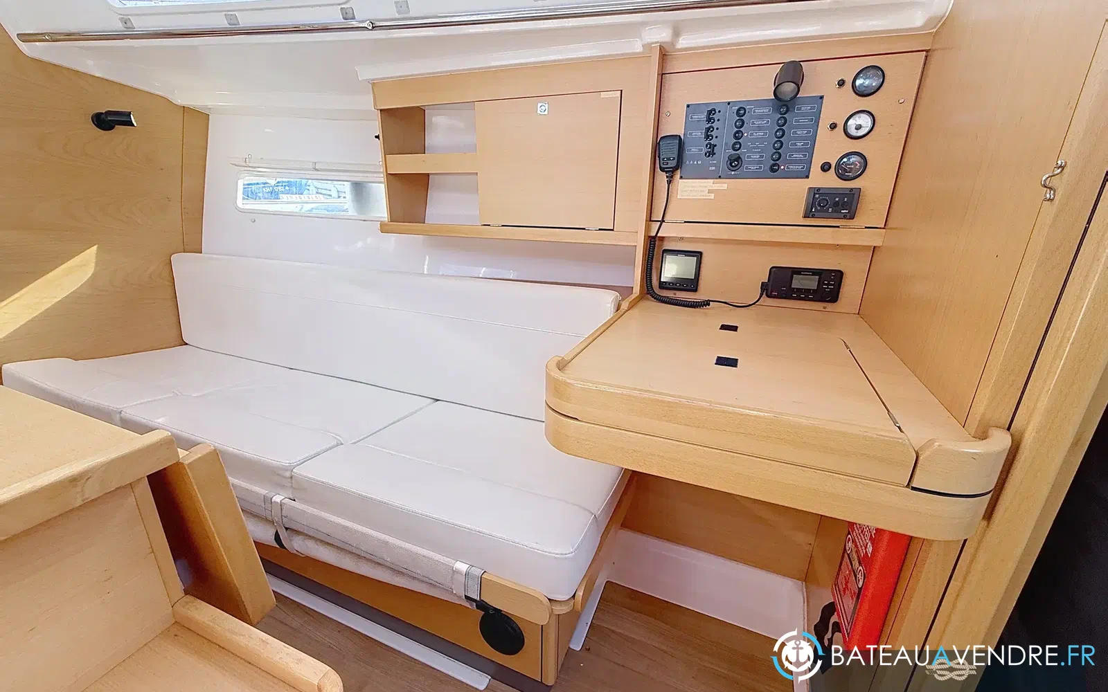 slider 7 Jeanneau Sun Odyssey 319