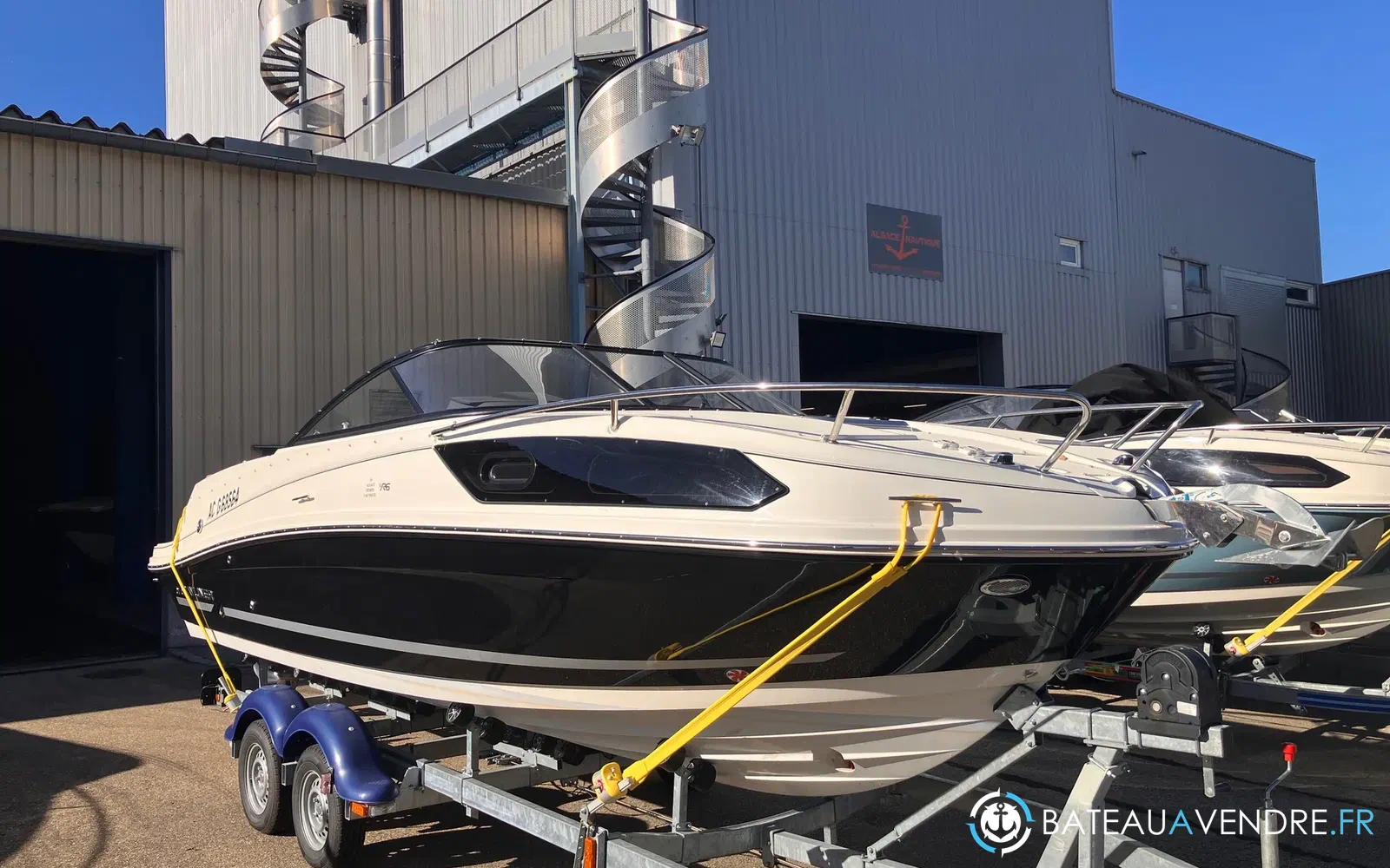 slider 0 Bayliner VR6 Cuddy