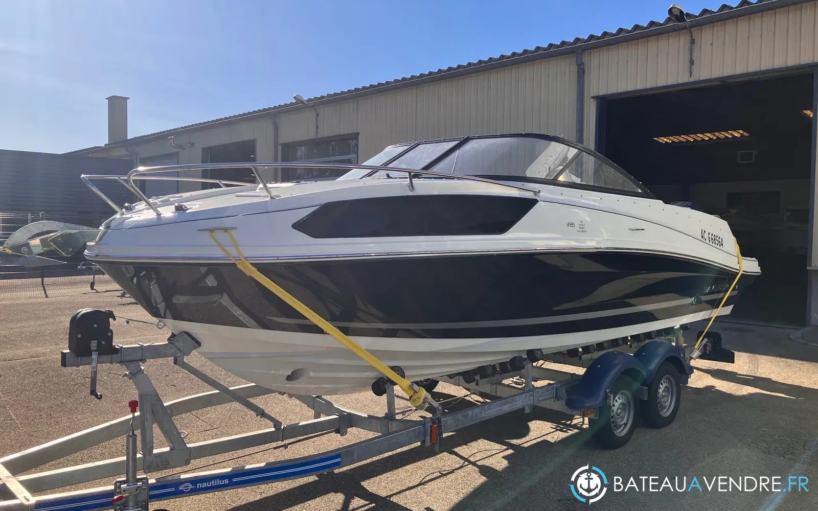 slider 1 Bayliner VR6 Cuddy