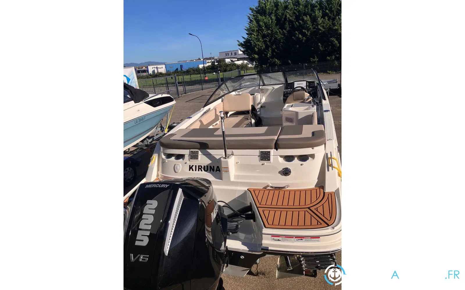 slider 5 Bayliner VR6 Cuddy